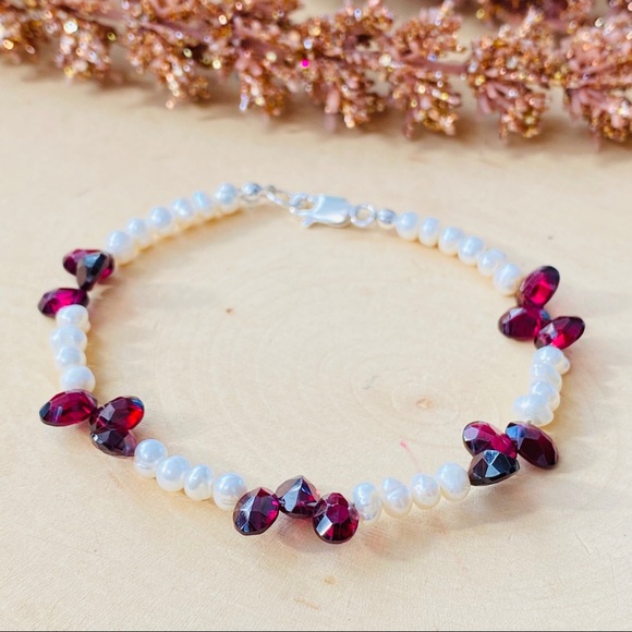 Mozambique Garnet Natural Pearl Sterling Bracelet - Picture 11 of 13